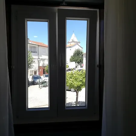 Mondalva Guesthouse Sao Pedro de Alva Exterior photo